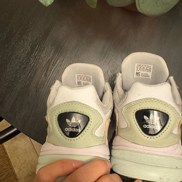 Adidas Originals Falcon Chunky Sneakers Beige Pink Women’s Size 6 - Picture 5 of 7